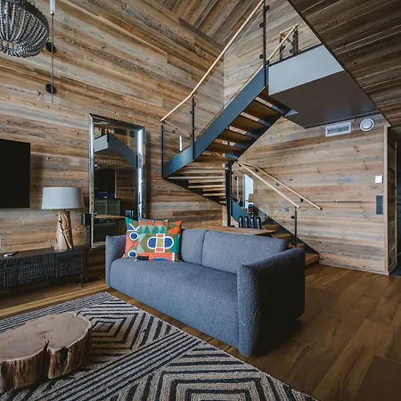 Jaenkae Townhouse